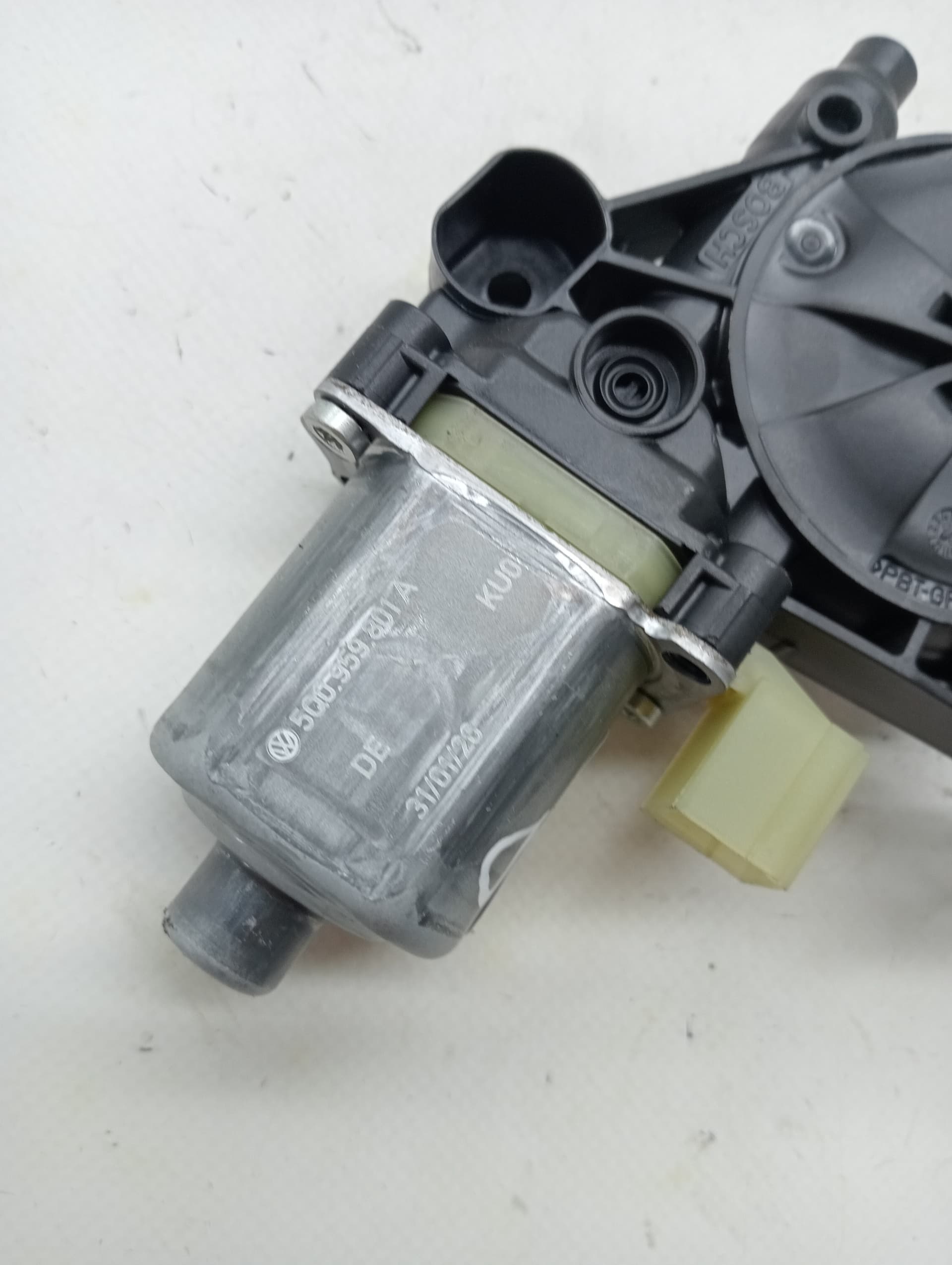 Motor elevalunas delantero derecho VOLKSWAGEN T-ROC 2