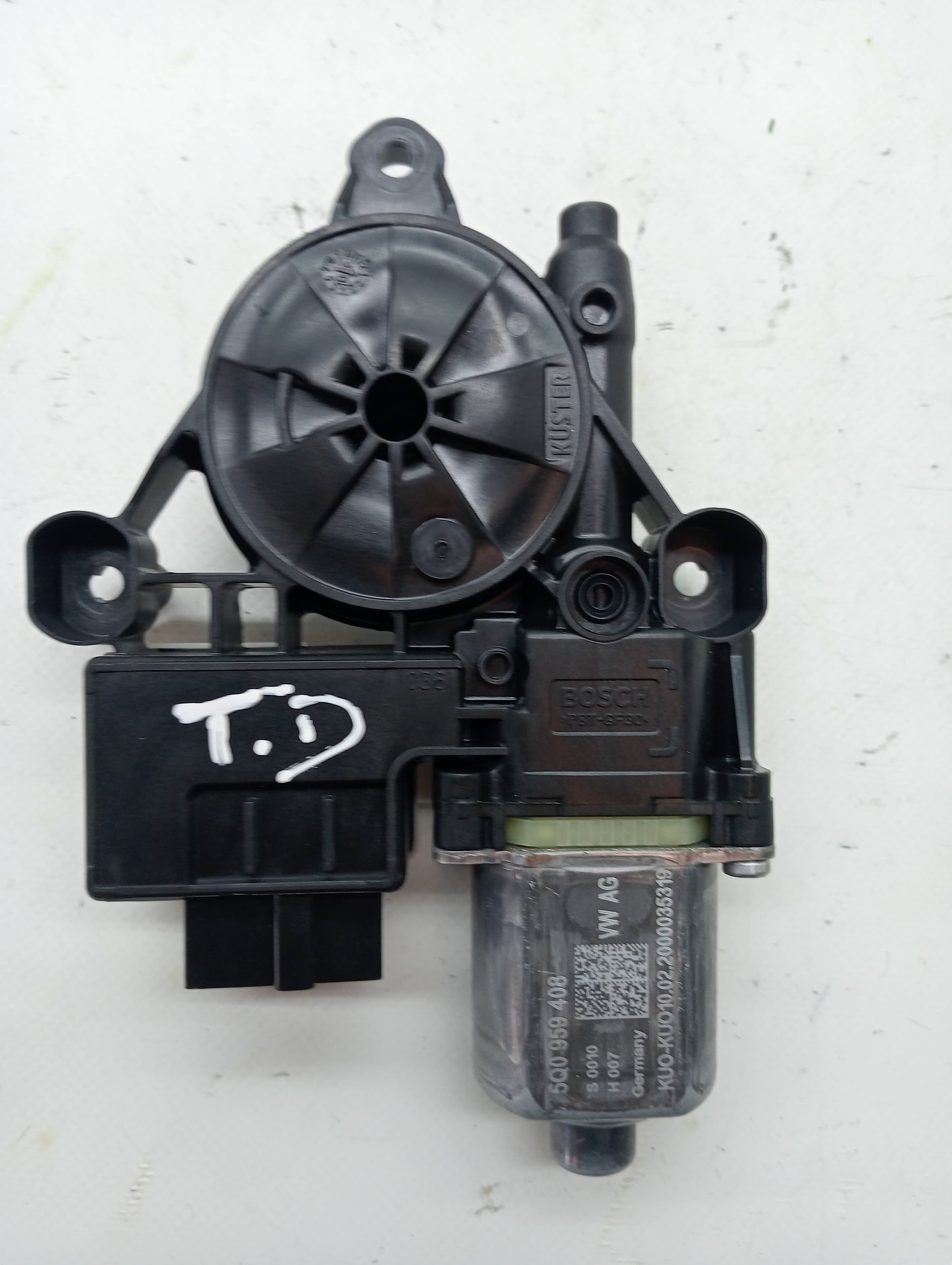Motor elevalunas trasero derecho VOLKSWAGEN T-ROC 2
