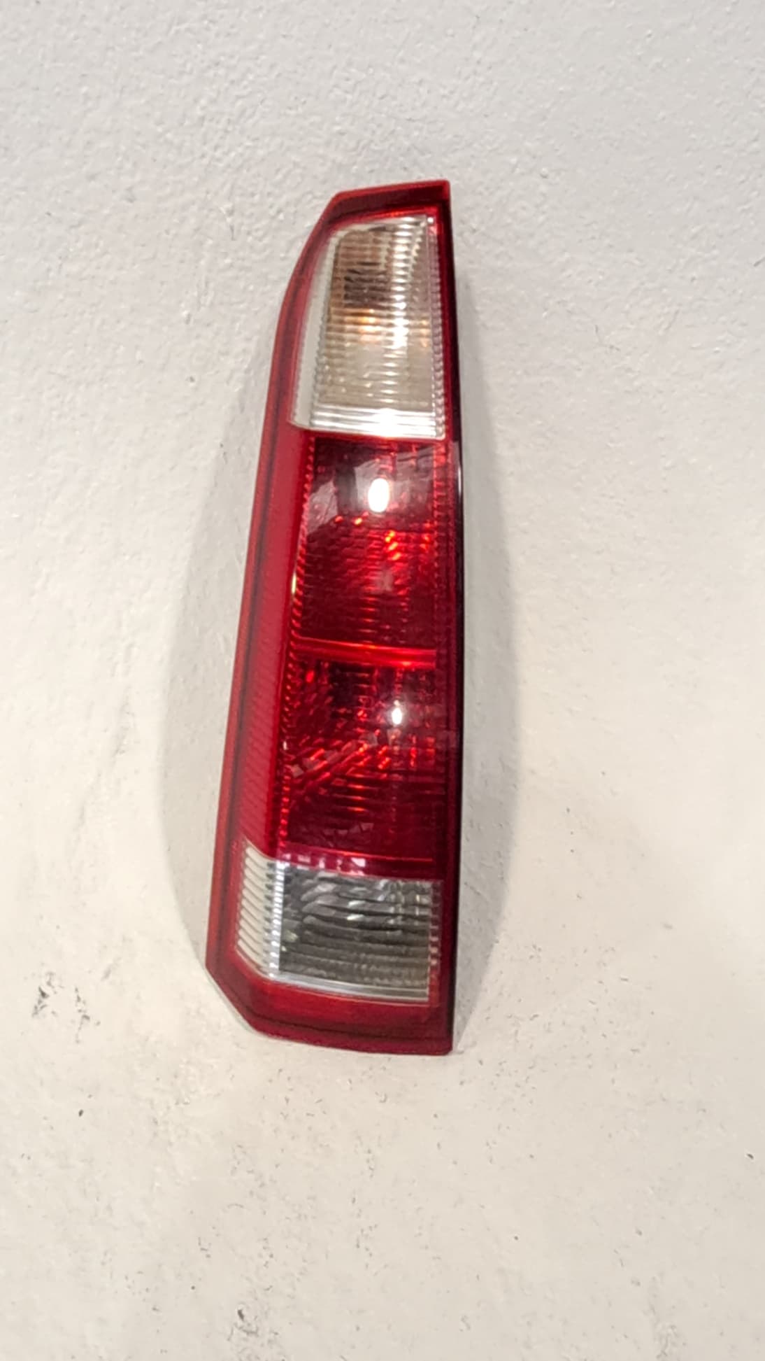 Piloto trasero izquierdo OPEL MERIVA