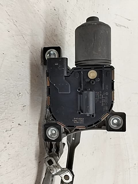 Motor limpia delantero VOLVO C30 (533)