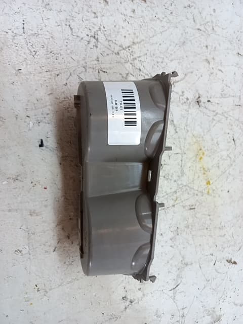 Plastico VOLVO C30 (533) 3