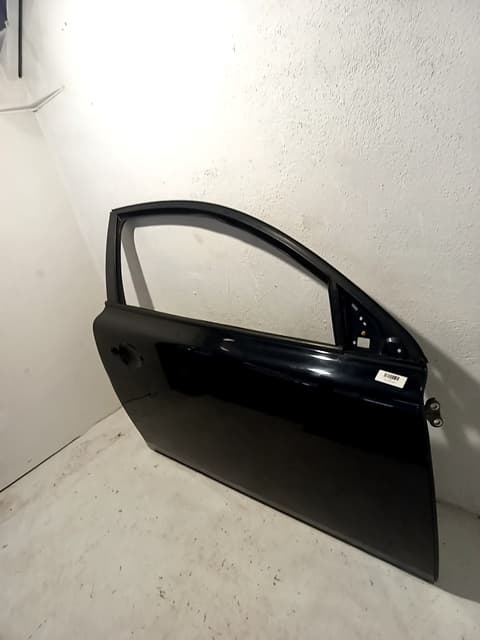 Puerta delantera derecha VOLVO C30 (533) 3