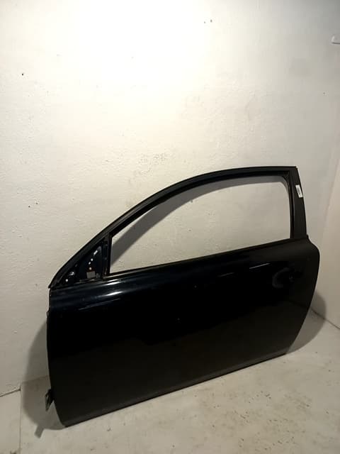 Puerta delantera izquierda VOLVO C30 (533) 2