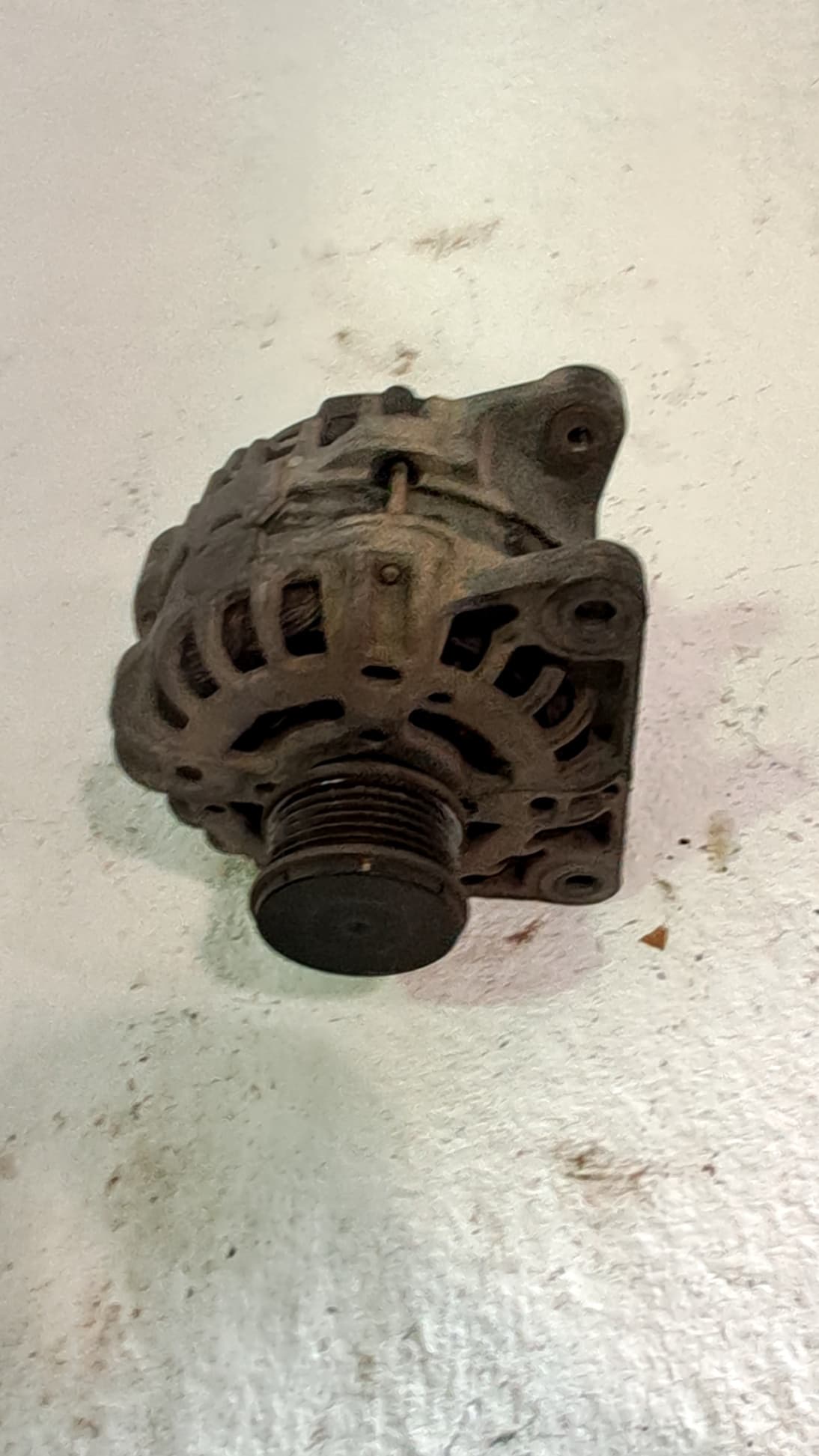 Alternador DACIA LODGY 4