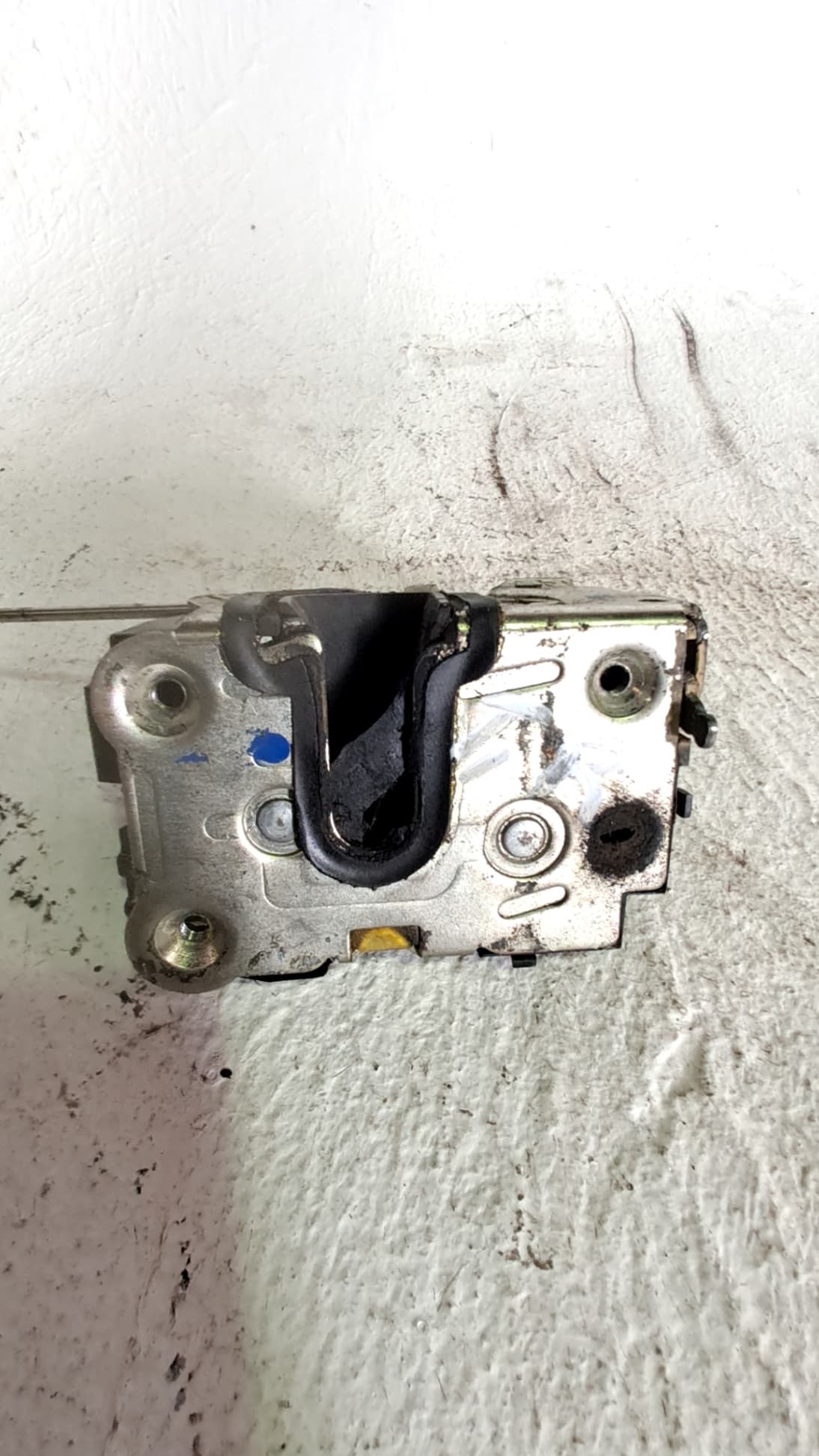 Cerradura puerta trasera derecha DACIA LODGY