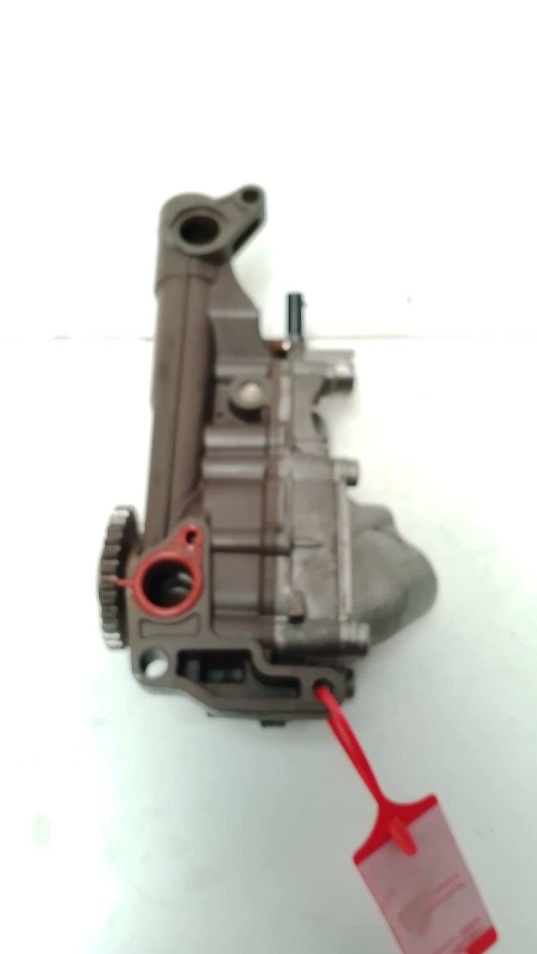 Bomba aceite MERCEDES-BENZ CLASE CLA (W117) 4