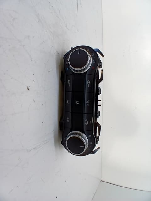 Mando climatizador MERCEDES-BENZ CLASE CLA (W117)