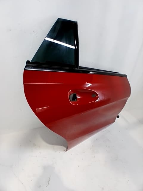 Puerta trasera derecha MERCEDES-BENZ CLASE CLA (W117)