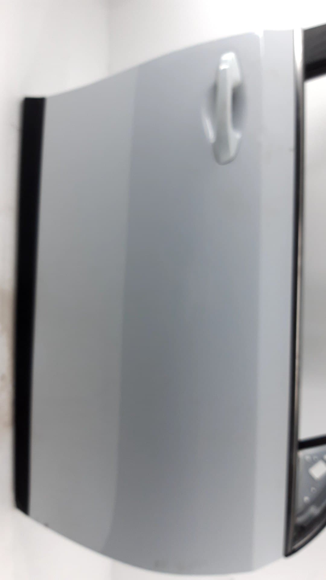 Puerta delantera derecha KIA XCEED 4
