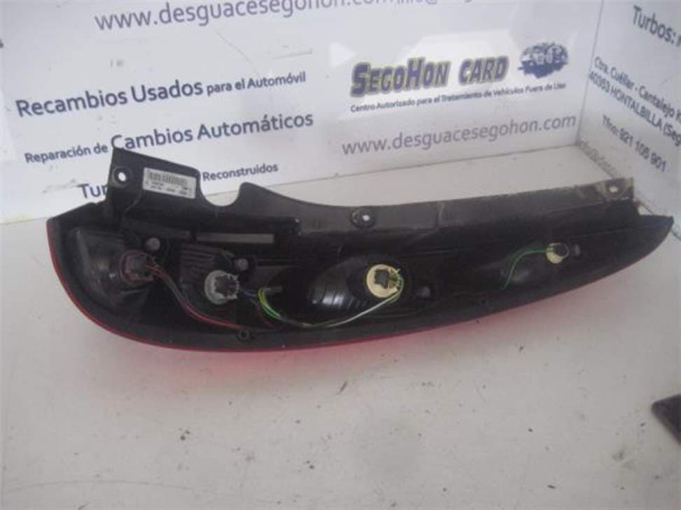 Piloto trasero izquierdo NISSAN ALMERA (N16/E)