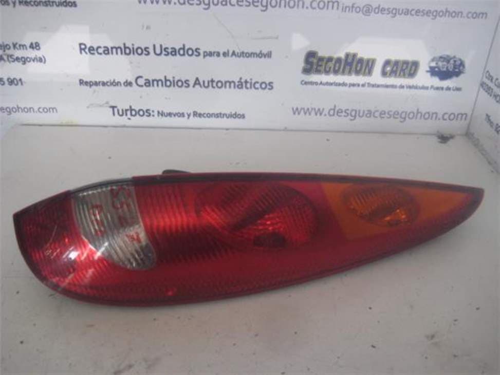 Piloto trasero derecho NISSAN ALMERA (N16/E)