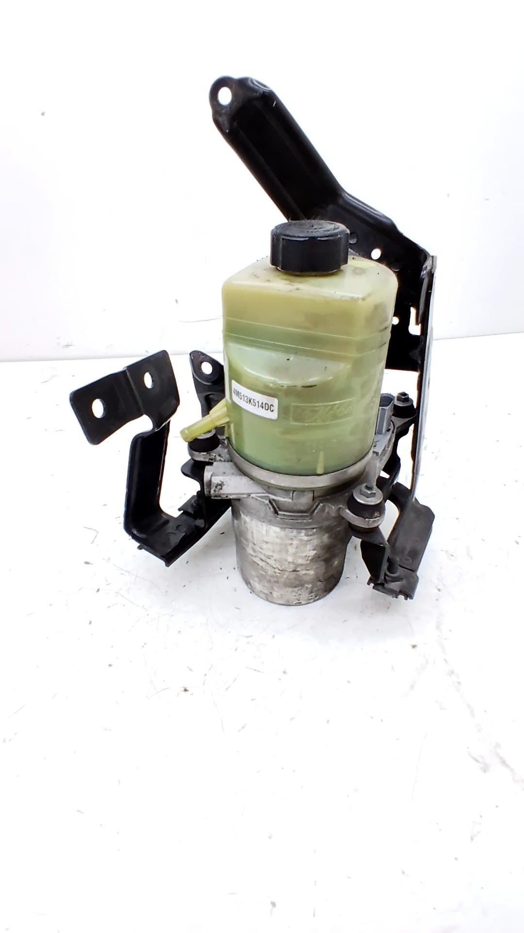 Bomba direccion FORD KUGA (CBV)