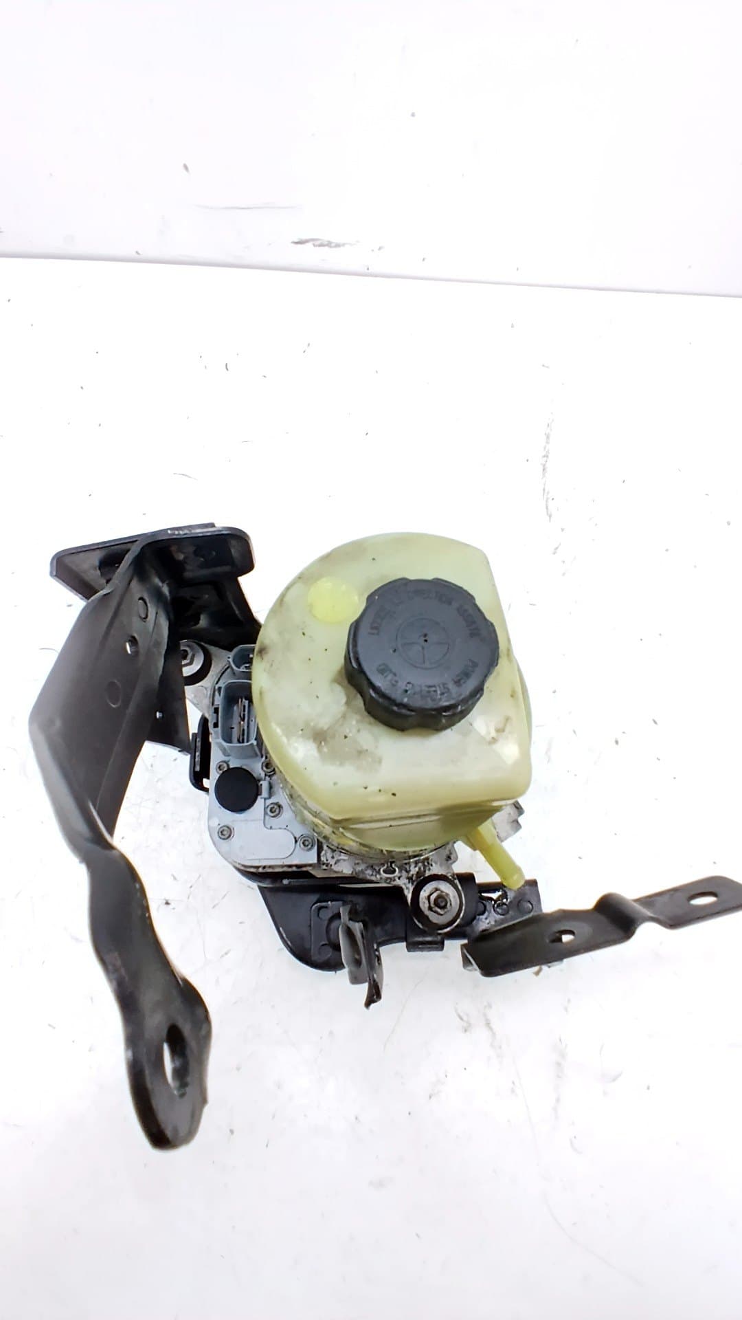 Bomba direccion FORD KUGA (CBV) 3