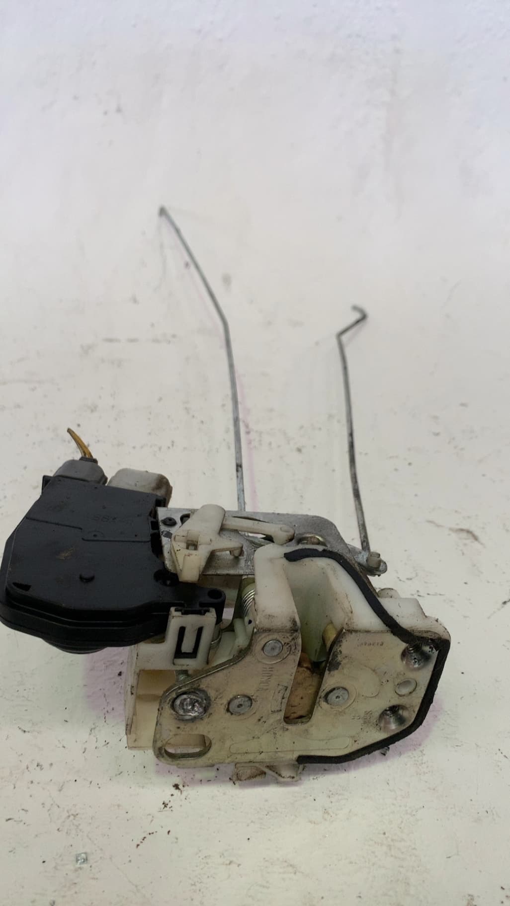 Cerradura puerta trasera derecha HONDA JAZZ (GK) 3