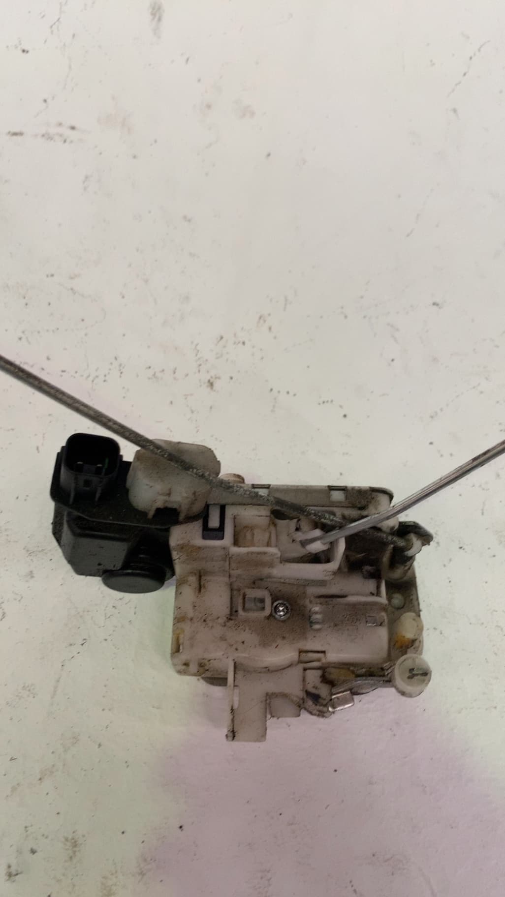 Cerradura puerta trasera izquierda HONDA JAZZ (GK)