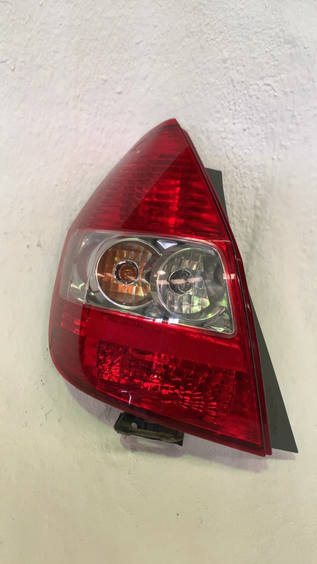 Piloto trasero izquierdo HONDA JAZZ (GK)