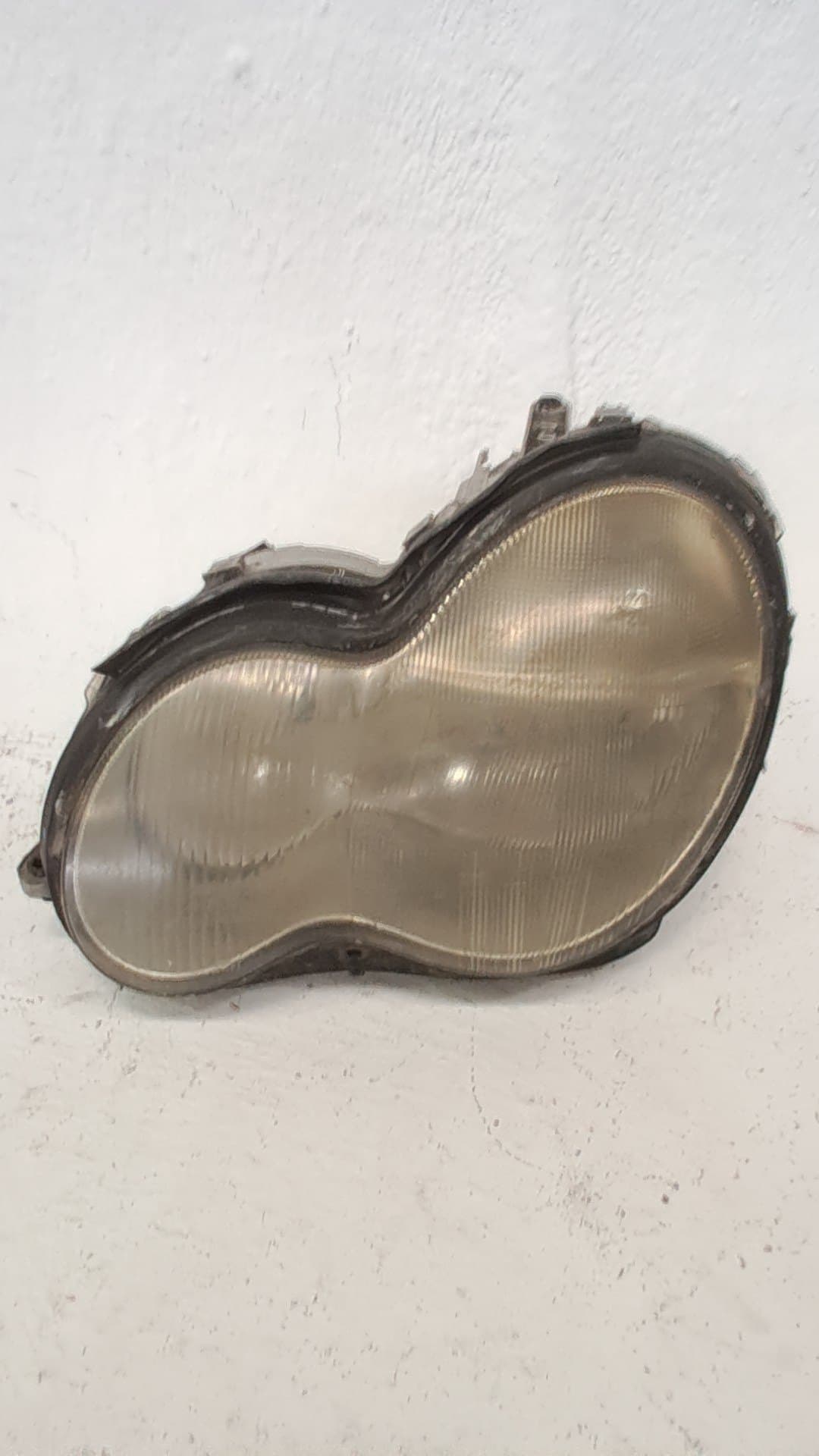 Faro izquierdo MERCEDES-BENZ CLASE C (W203) BERLINA