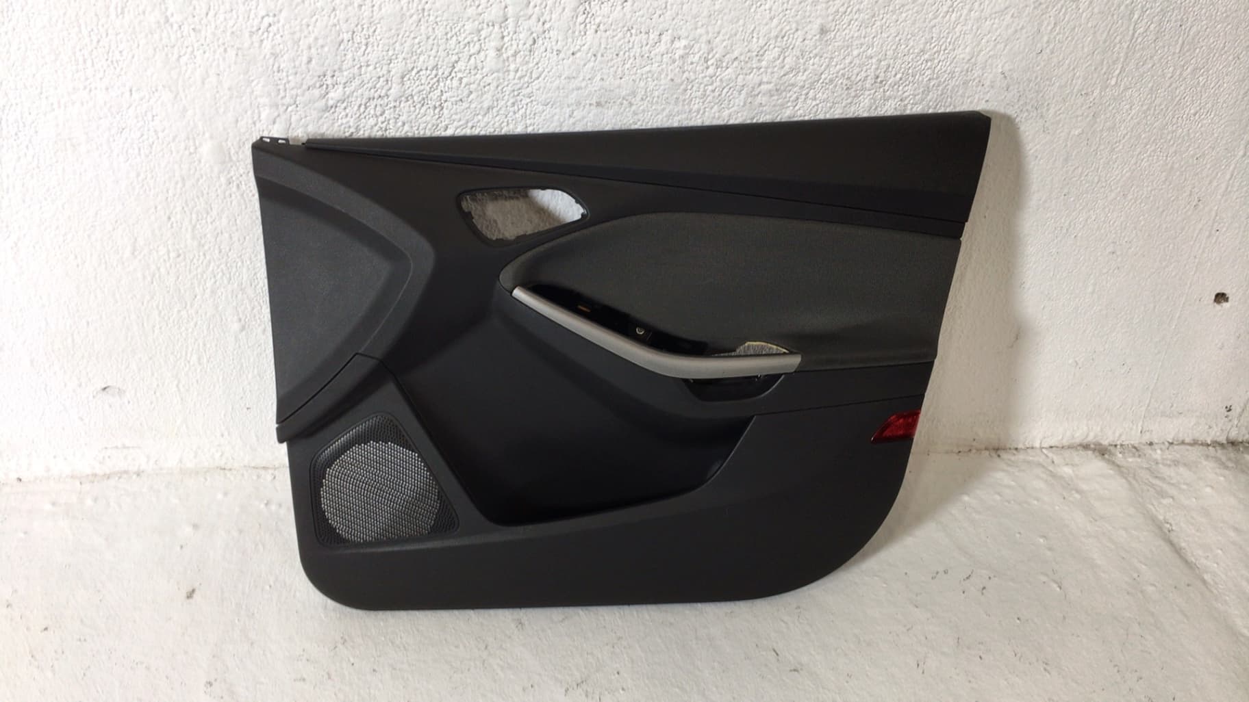 Guarnecido puerta delantera derecha FORD FOCUS