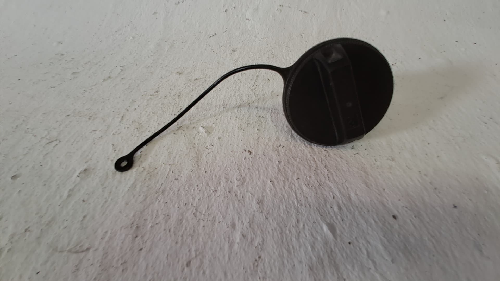 Tapon combustible FORD FOCUS