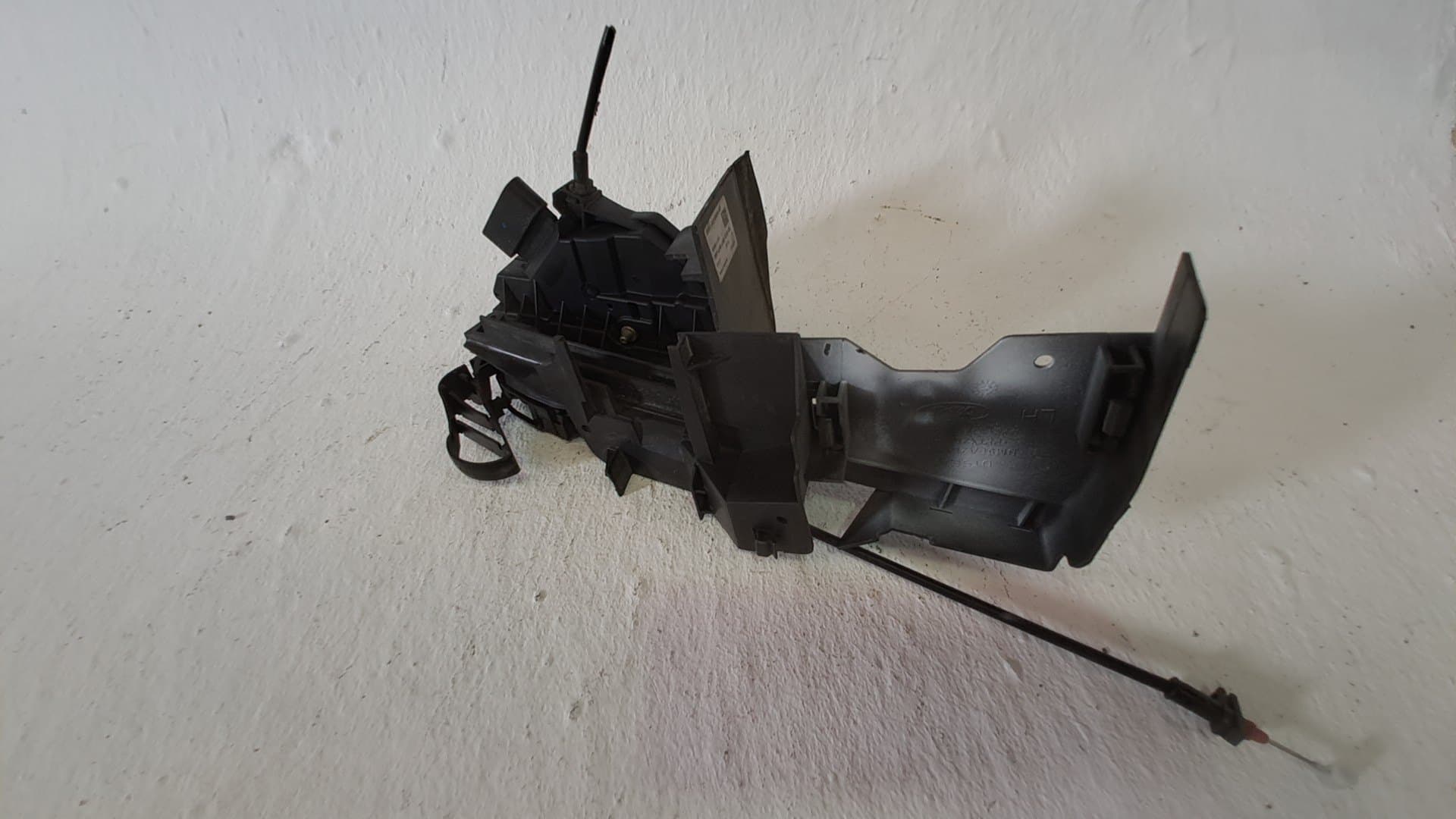 Cerradura puerta delantera izquierda FORD FOCUS