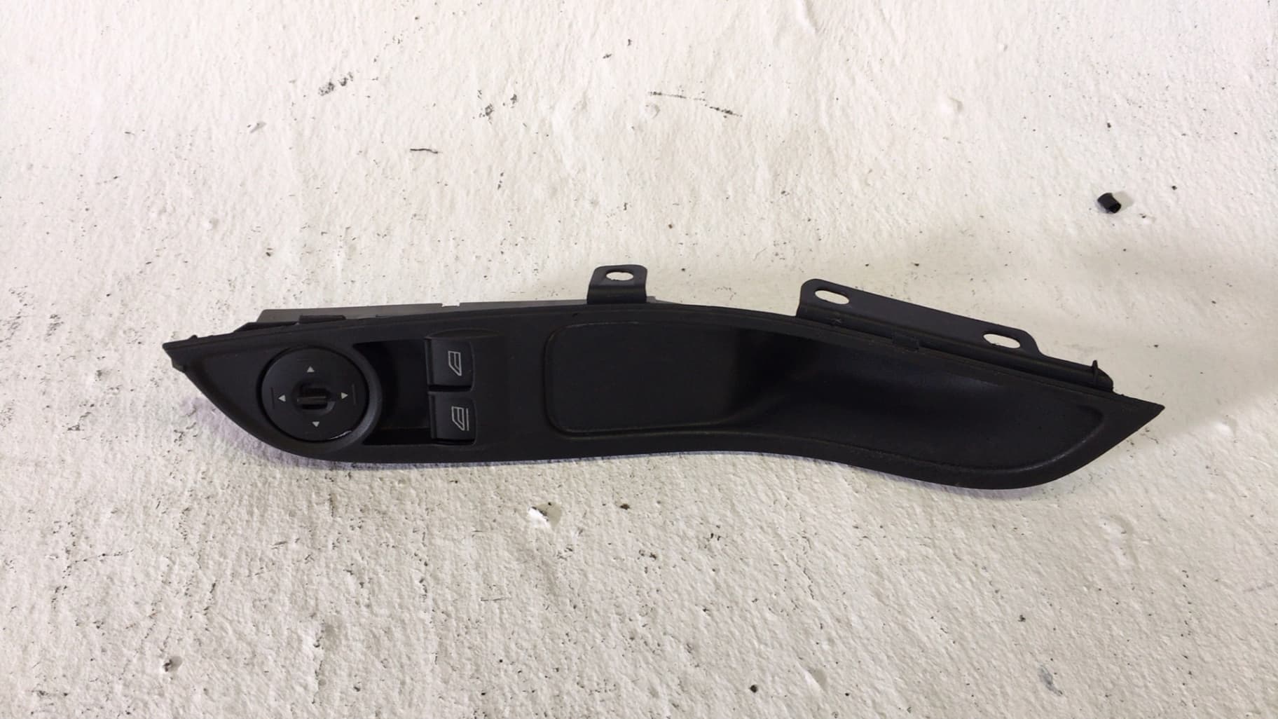 Mando elevalunas delantero izquierdo FORD FOCUS