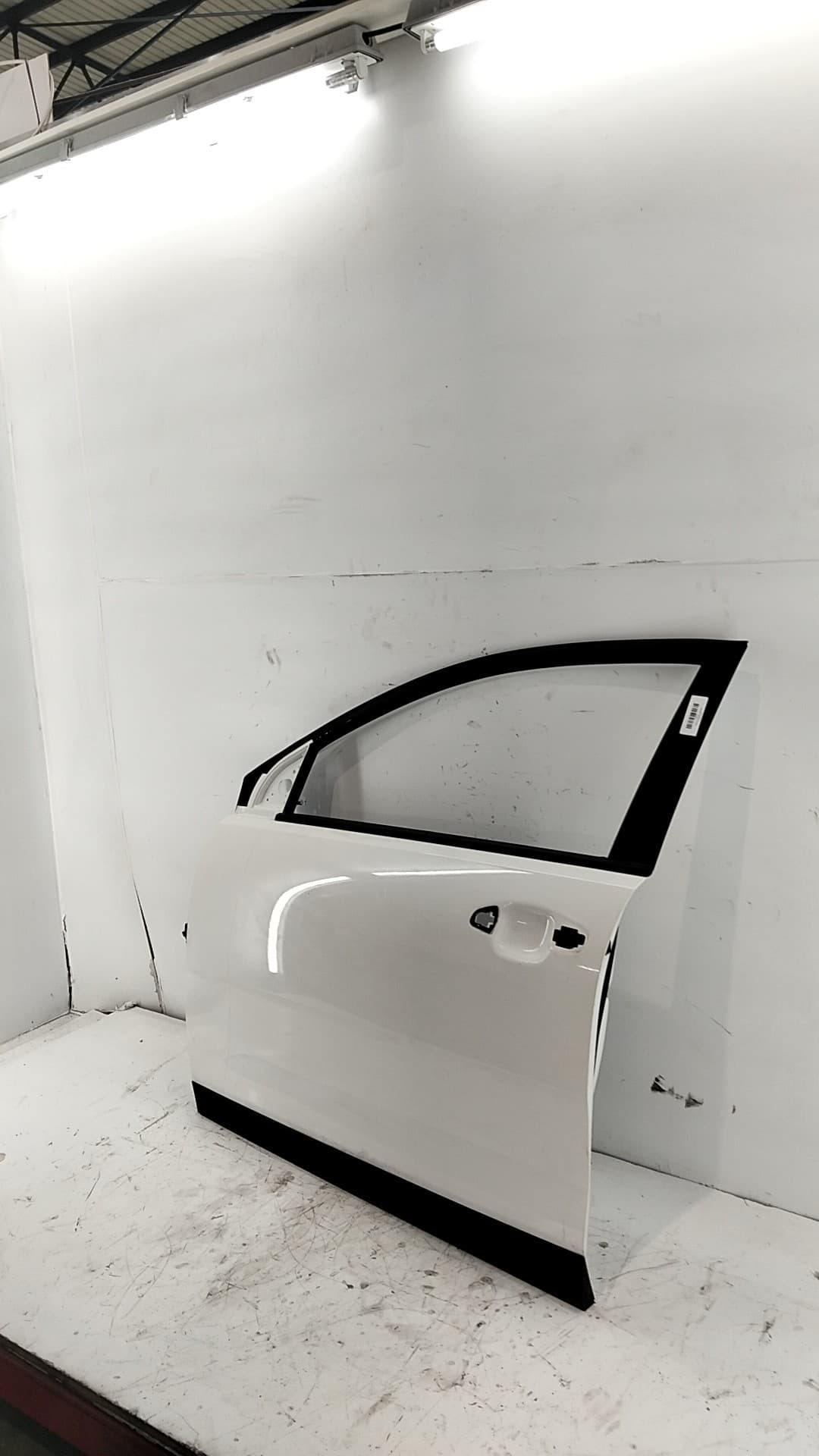 Puerta delantera izquierda KIA STONIC 5