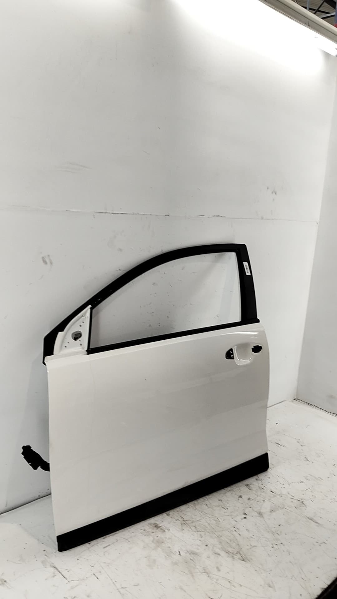 Puerta delantera izquierda KIA STONIC 4