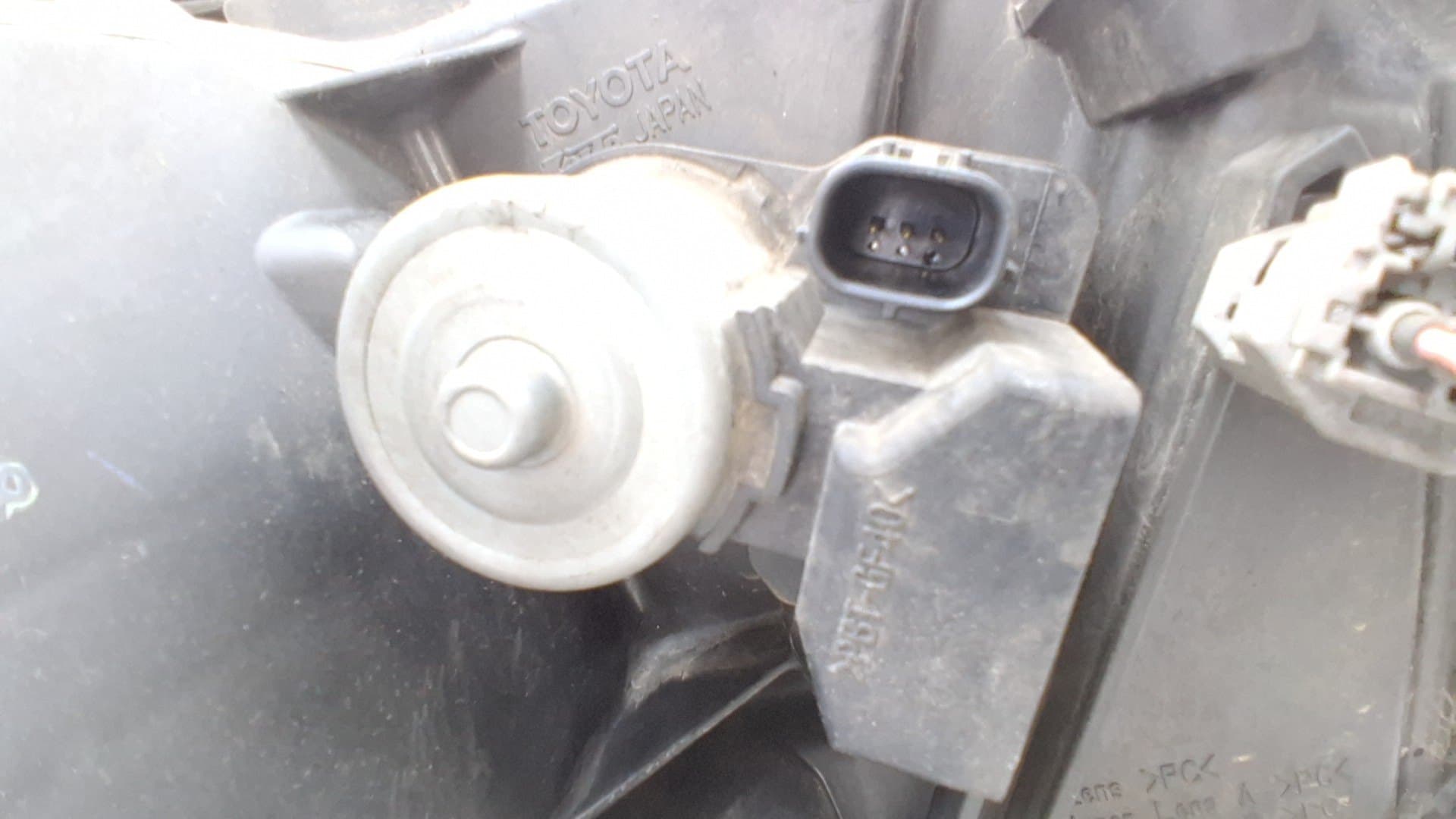 Recambio TOYOTA LAND CRUISER PRADO (_J15_) ref. 8118560N20 2