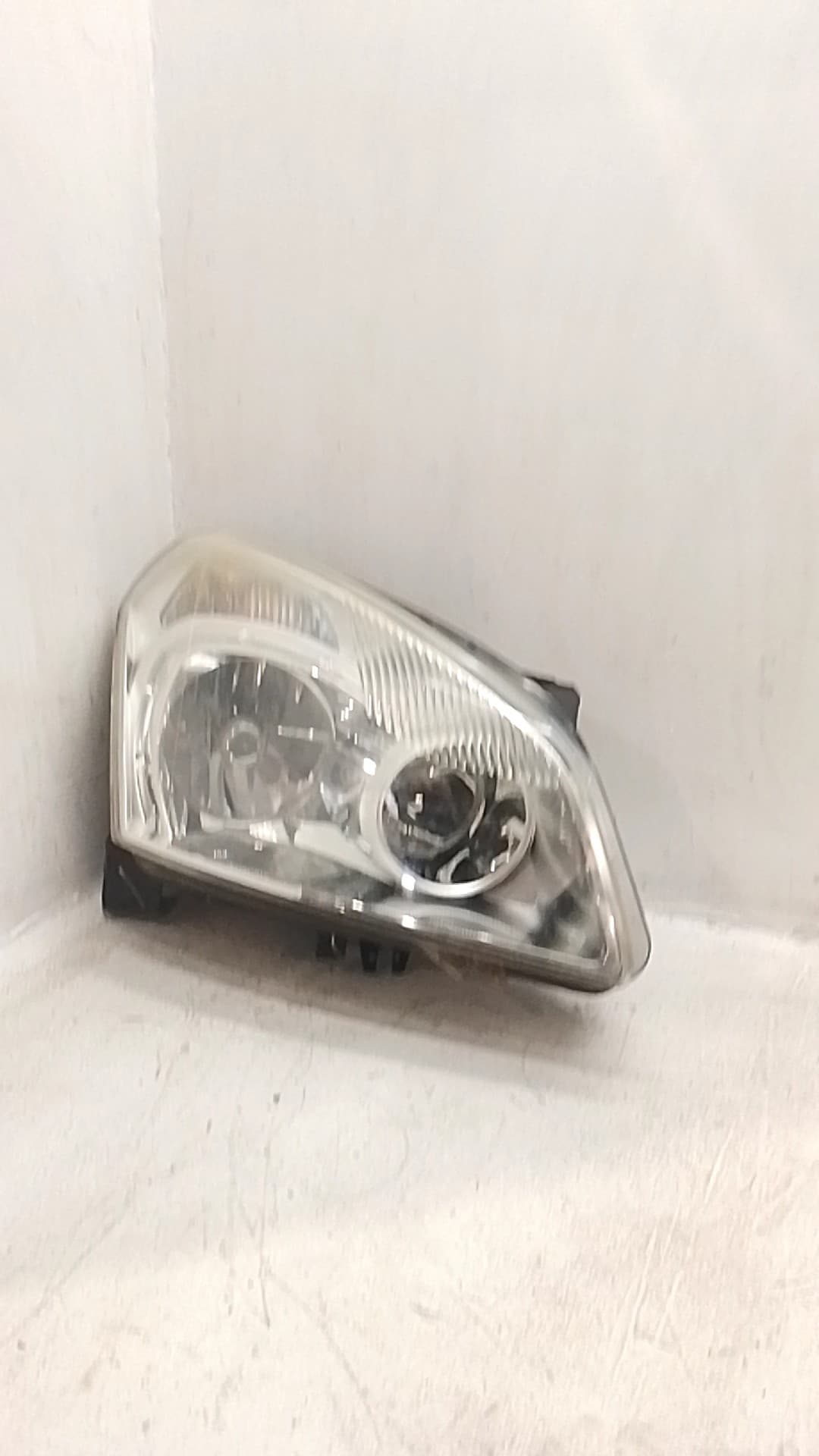 Faro derecho NISSAN QASHQAI (J10)