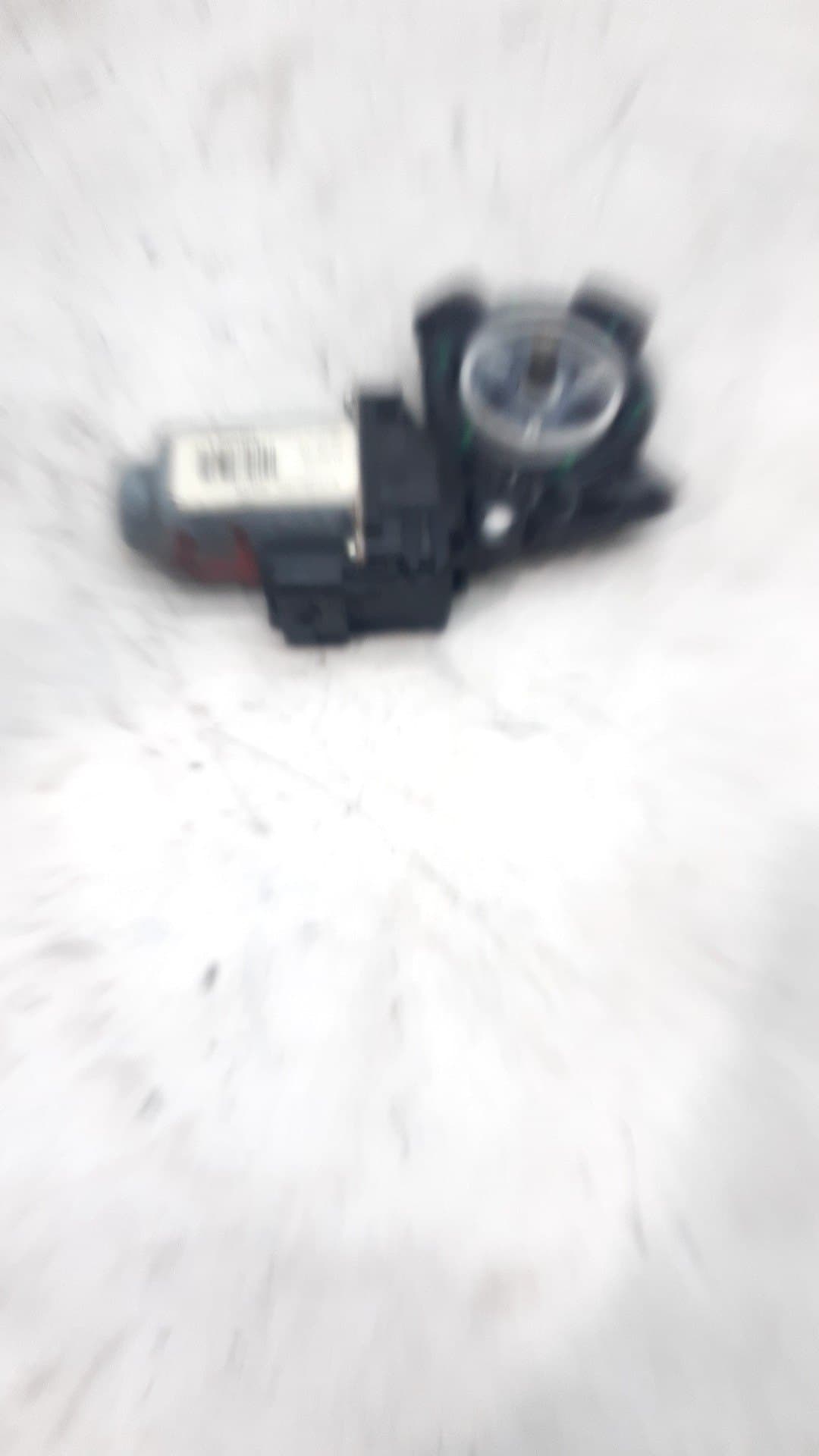 Motor elevalunas delantero izquierdo NISSAN QASHQAI (J10)