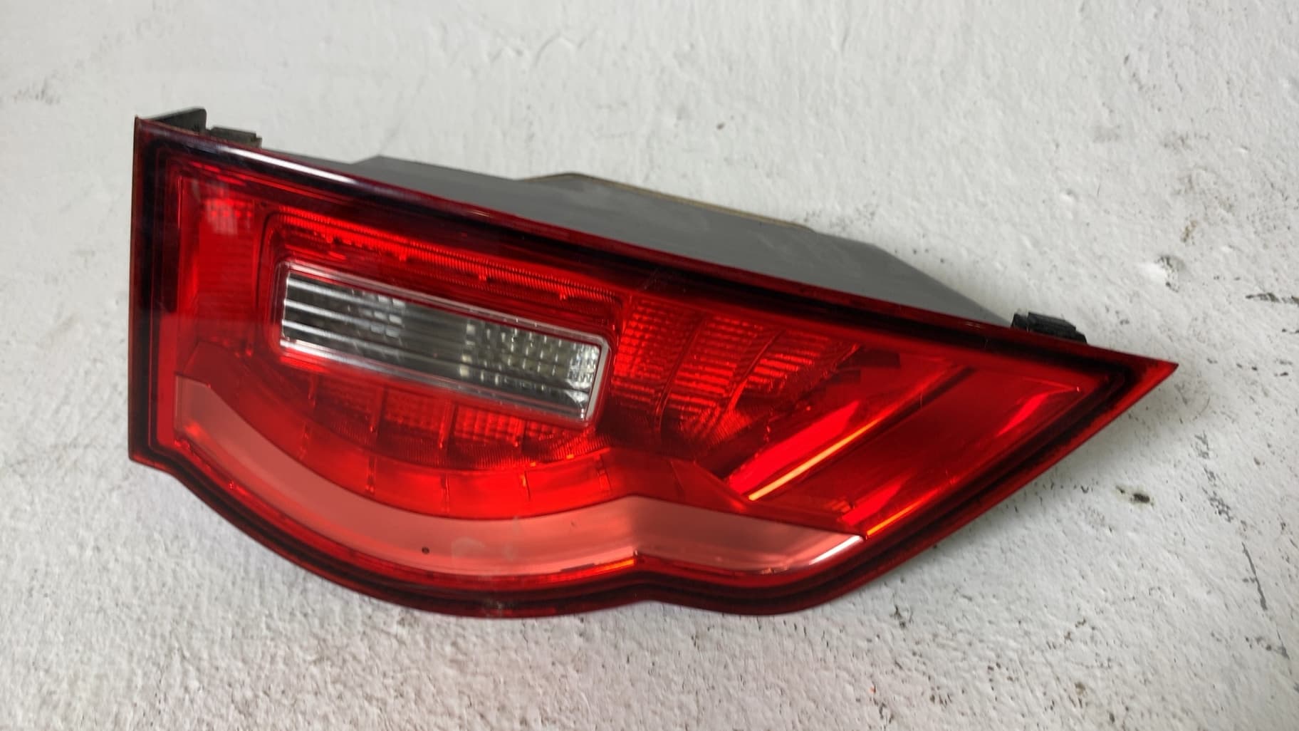 Piloto trasero izquierdo interior JAGUAR F-PACE