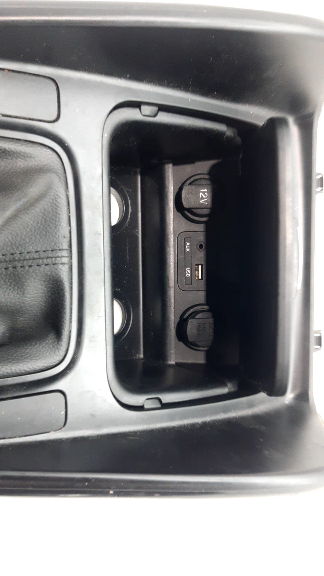 Consola central KIA CARENS 2