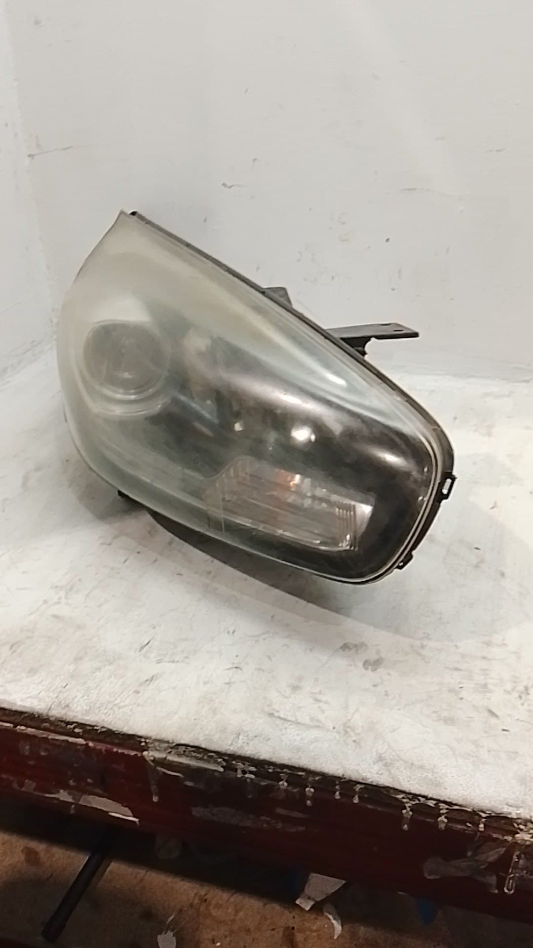 Faro derecho KIA CARENS 3