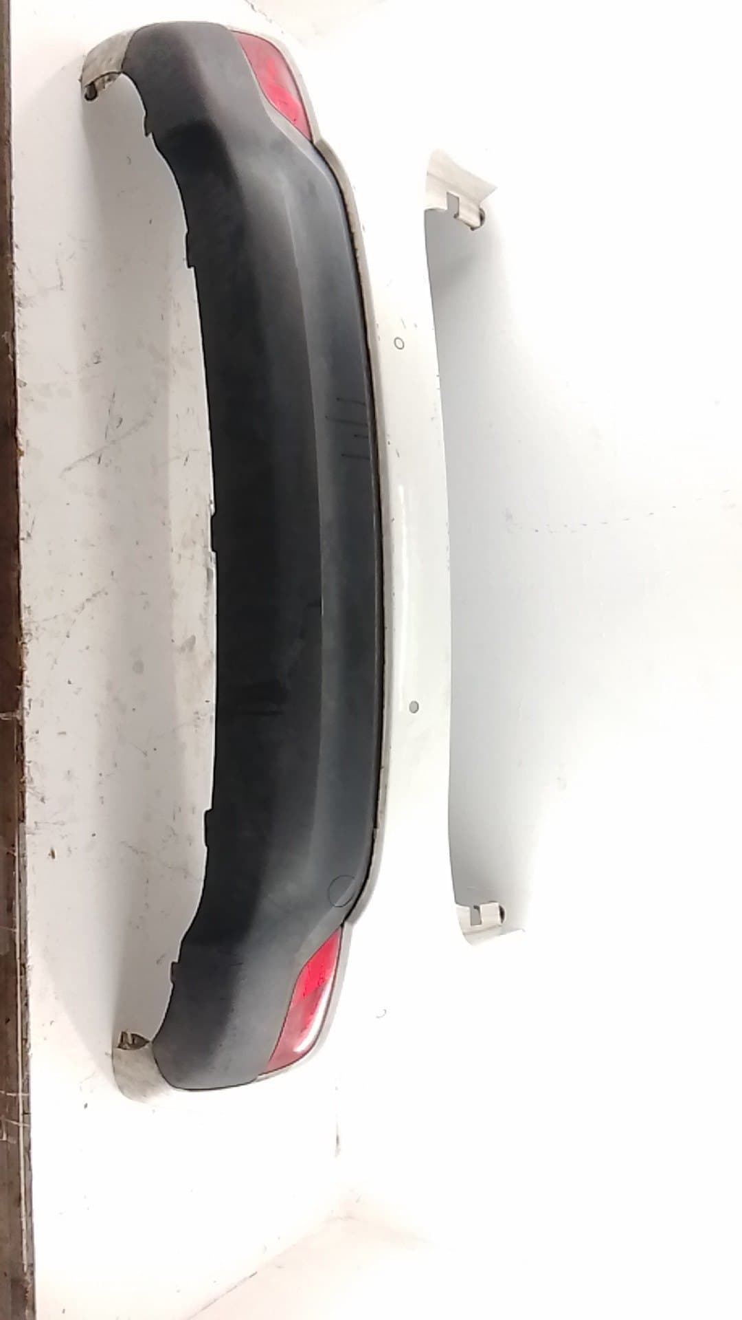 Paragolpes trasero KIA CARENS
