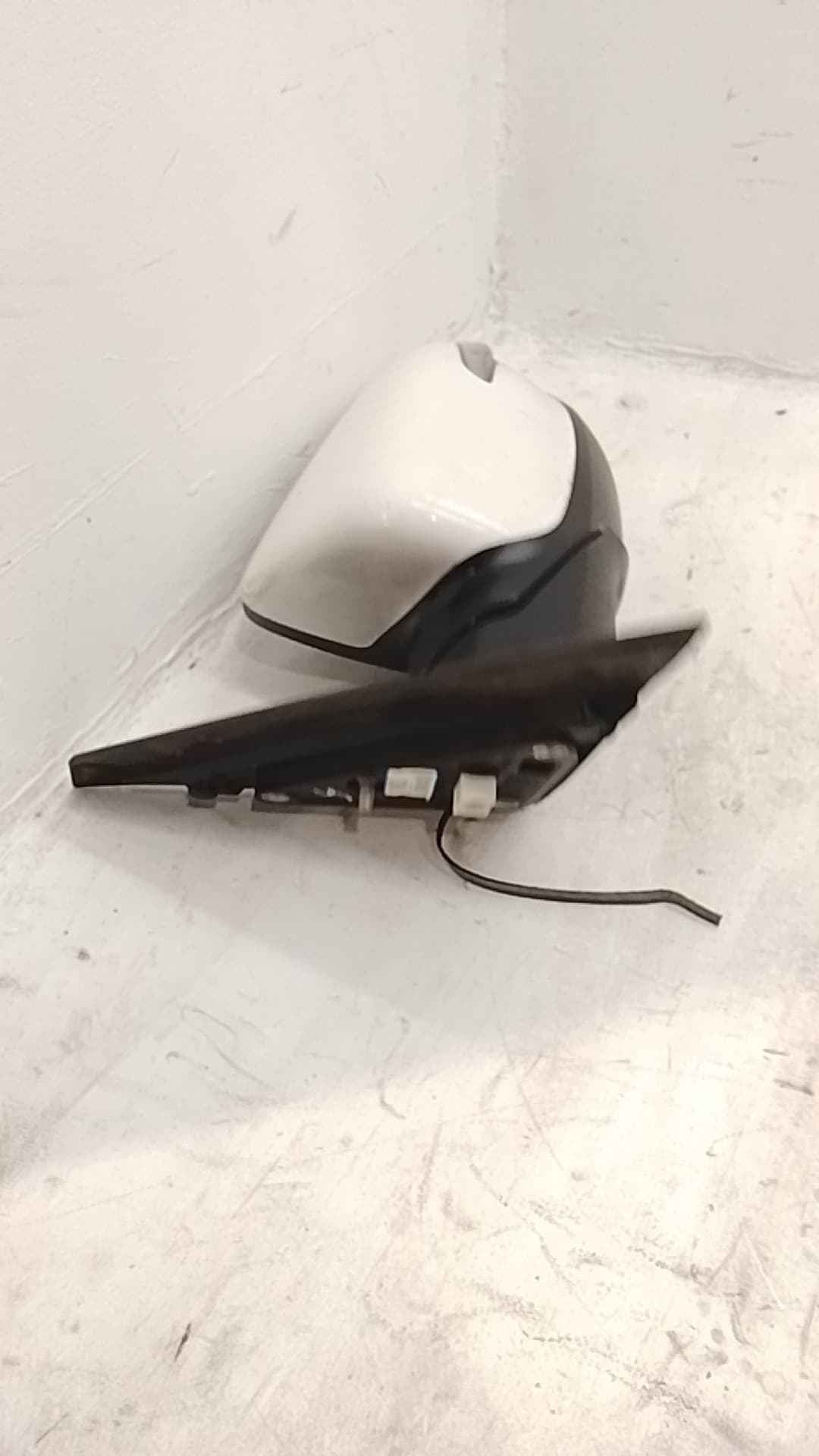 Retrovisor izquierdo KIA CARENS 2