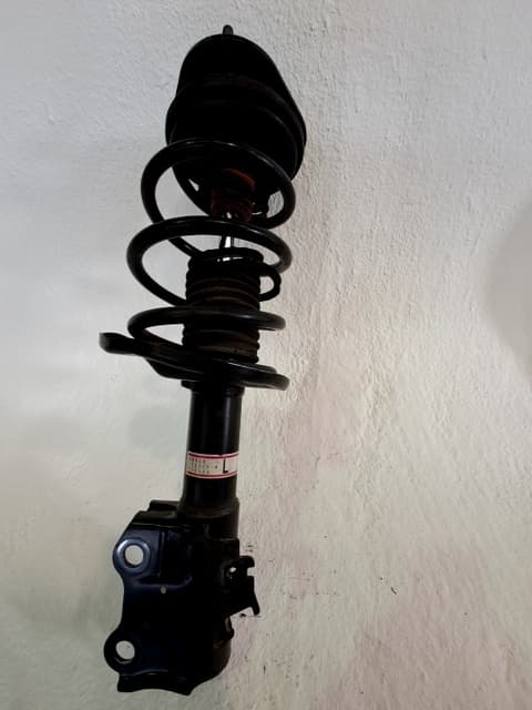 Amortiguador delantero izquierdo LEXUS CT (ZWA10_) 2