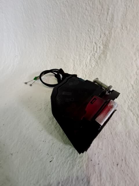 Cerradura puerta trasera derecha LEXUS CT (ZWA10_) 2