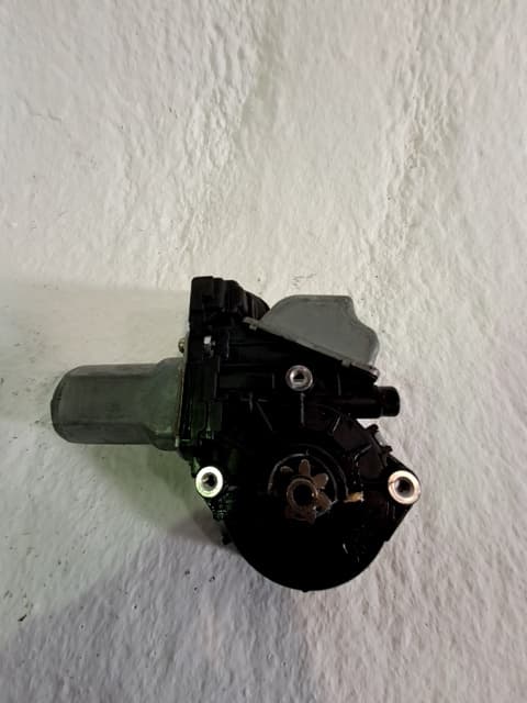 Motor elevalunas trasero derecho LEXUS CT (ZWA10_)