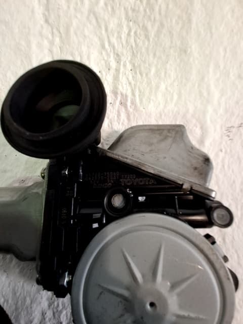 Motor elevalunas trasero izquierdo LEXUS CT (ZWA10_) 2