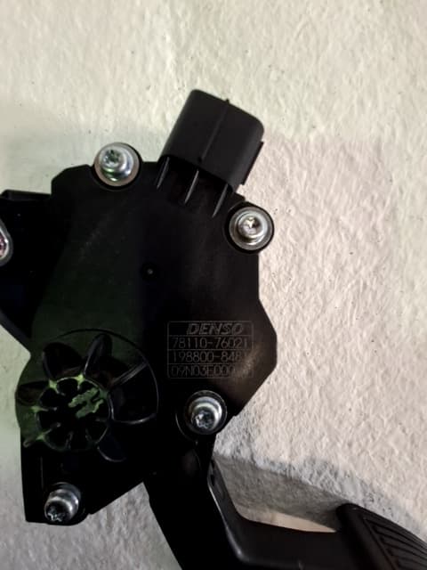 Pedal acelerador LEXUS CT (ZWA10_)