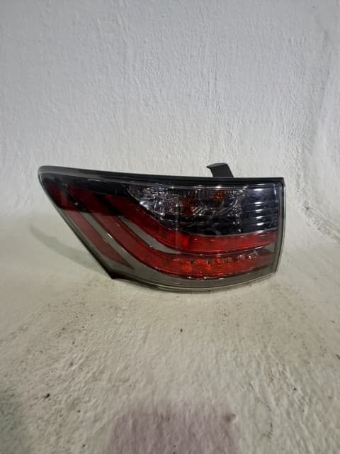Piloto trasero izquierdo LEXUS CT (ZWA10_) 5