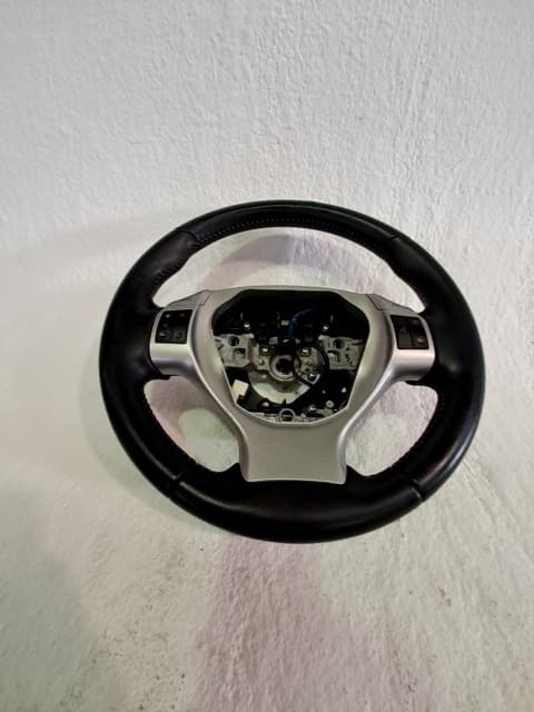 Volante LEXUS CT (ZWA10_) 2