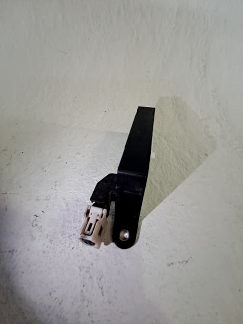 Antena LEXUS CT (ZWA10_) 2