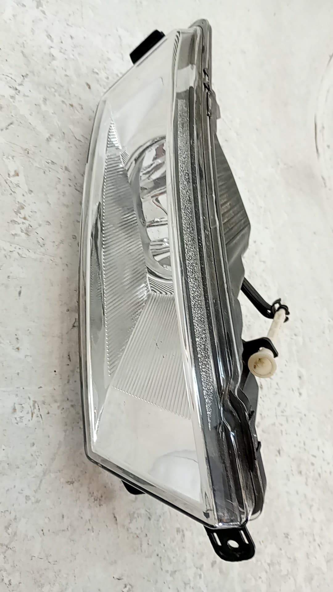 Faro antiniebla derecho SKODA RAPID