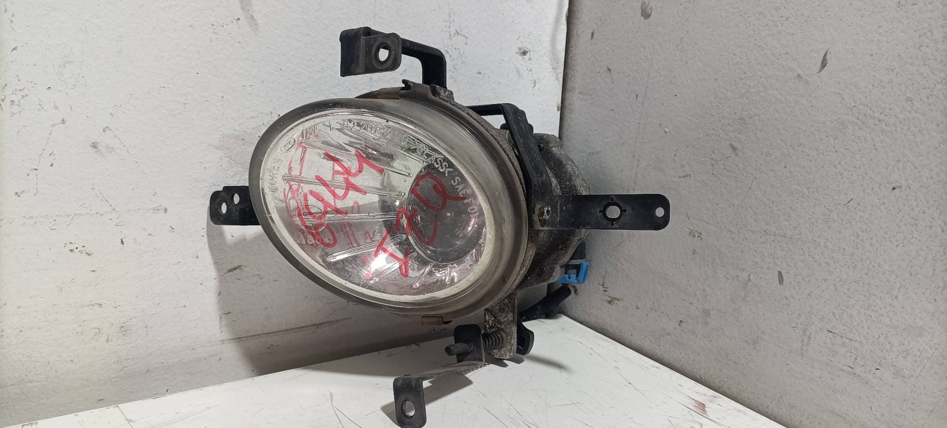 Faro antiniebla izquierdo KIA MAGENTIS