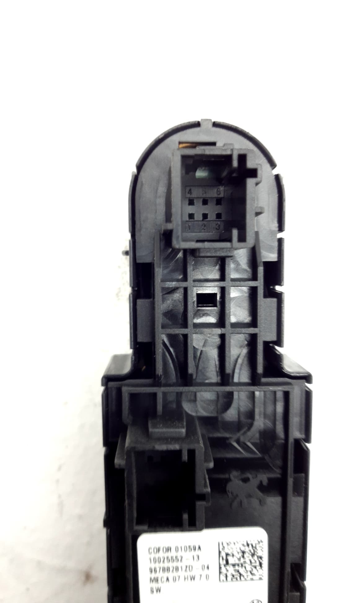 Mando elevalunas delantero izquierdo OPEL CROSSLAND X 3