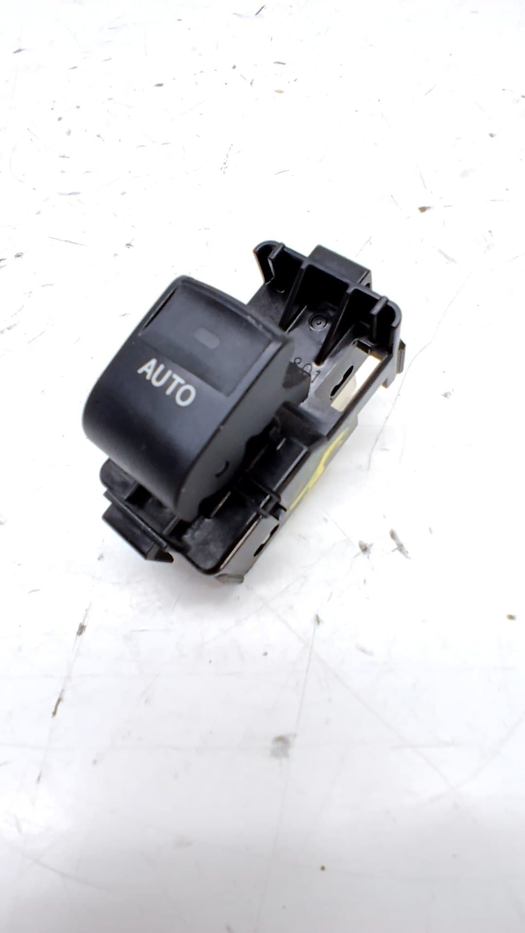 Mando elevalunas trasero derecho TOYOTA LAND CRUISER PRADO (_J15_)