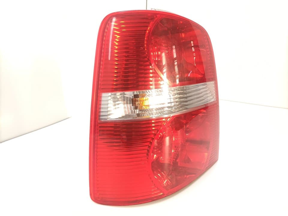 Piloto trasero izquierdo VOLKSWAGEN TOURAN (1T1) 4