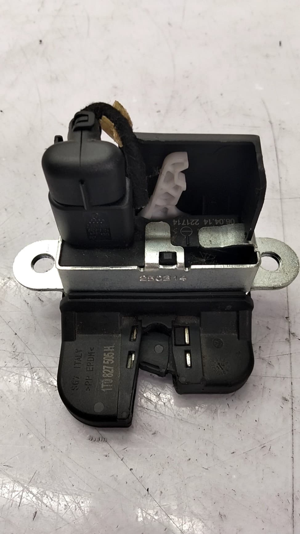 Cerradura maletero / porton VOLKSWAGEN TOURAN (1T1, 1T2)