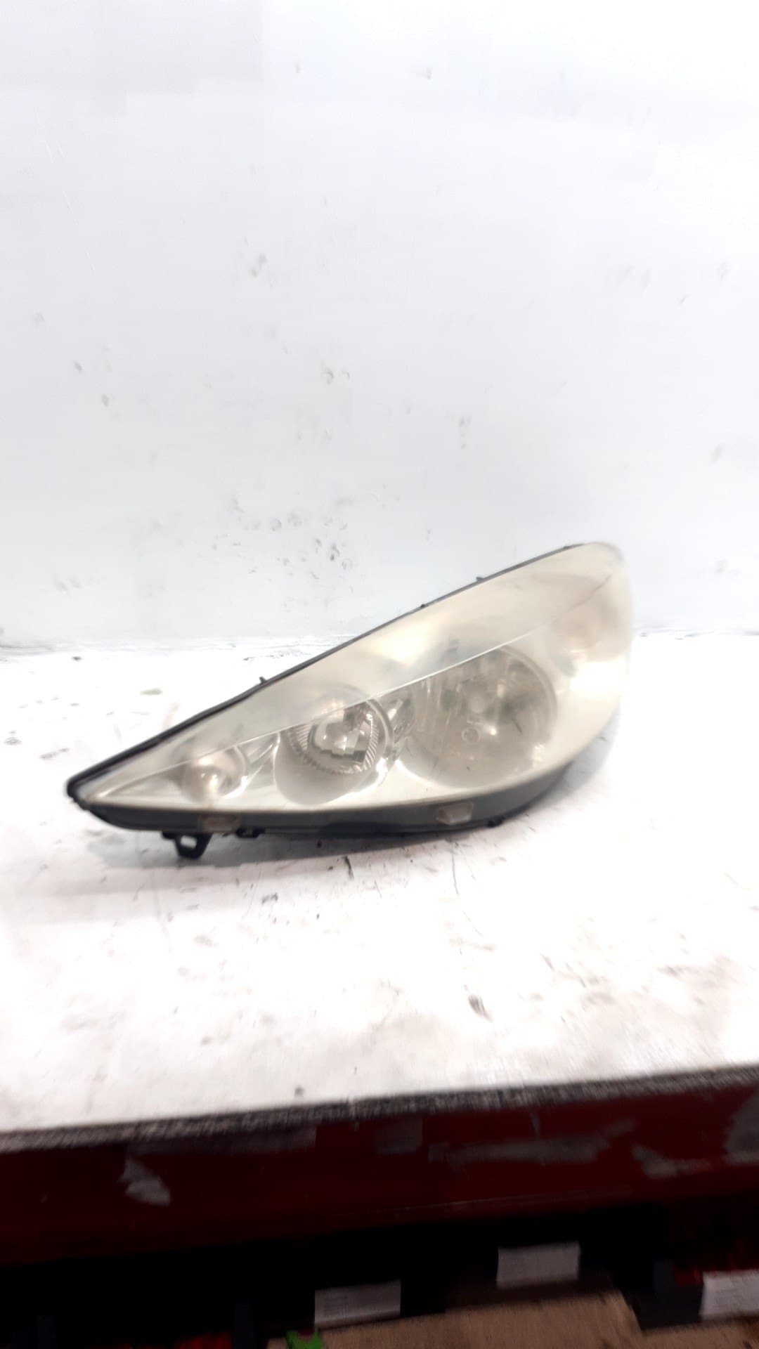Faro izquierdo PEUGEOT 206+